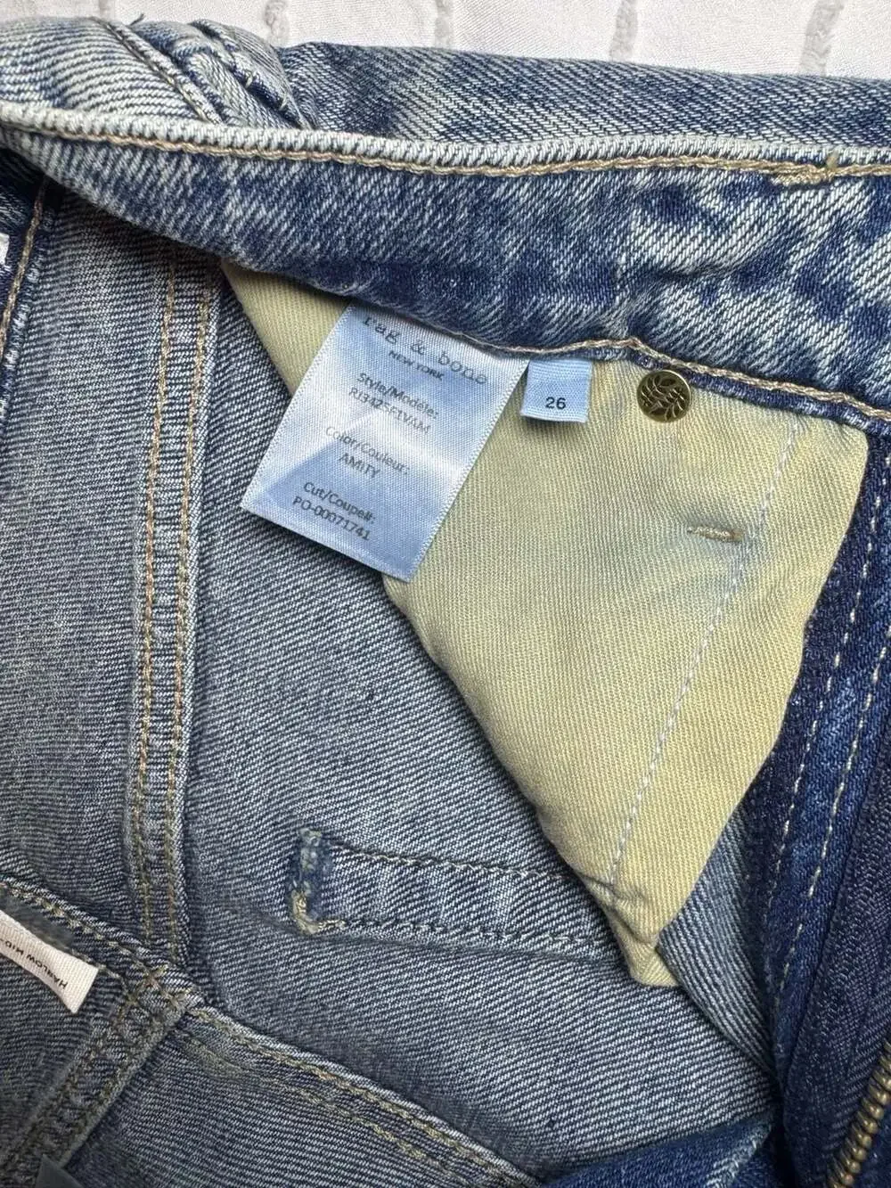 NEW Rag & Bone Harlow Mid-Rise Ankle Straight Jeans in Amity, Size 26 - Picture 6 of 8
